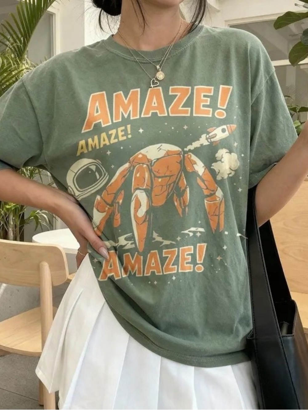 Amaze! Crab Graphic Tee for Unisex, Comfort Color Retro T-Shirt